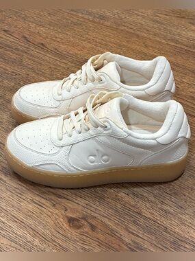 ALO Yoga Recovery Mode Sneaker White  Clay Unisex Men’s 7 Women’s 8.5
